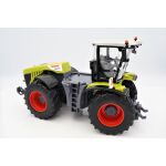 Britains Model traktor CLAAS XERION 5000 1:32 22 cm