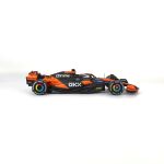 Bburago 1:24 RACE Formula F1 - McLaren F1 Team MCL38 (2024) #81 (Oscar Piastr) - Hard case