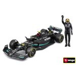 Bburago 1:24 RACE Formula F1 - Mercedes-AMG F1 W14 E (2023) #44 Lewis Hamilton with driver and decor
