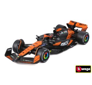 Bburago 1:43 RACE Formula F1 - McLaren F1 Team MCL38 (2024) #81 O. Piastri - Senna Edition with driv